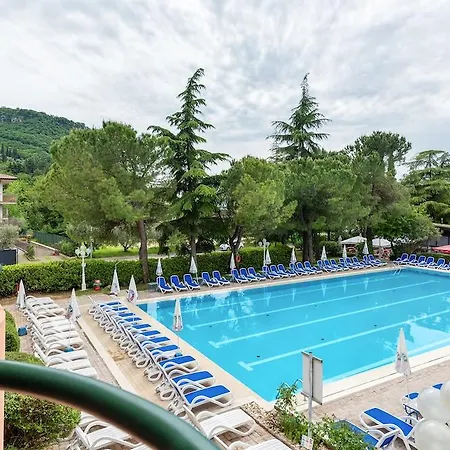Royal 3* Гарда