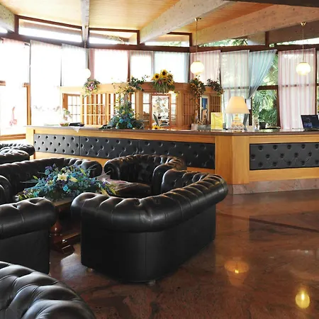 Royal Hotel